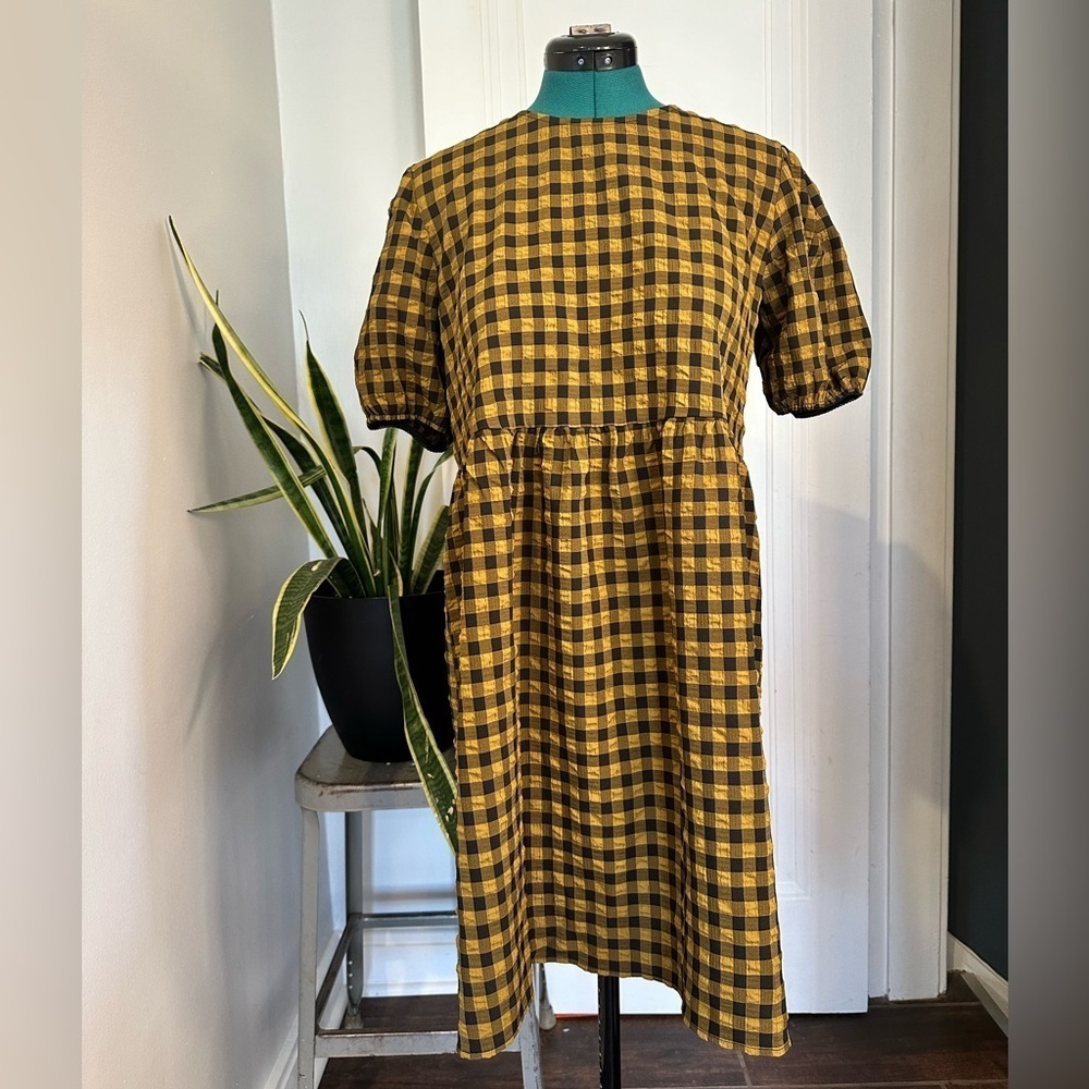 Wild fable dress medium gold & black